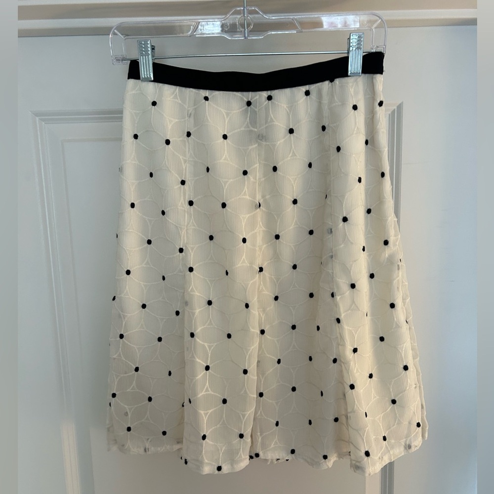 Ann Taylor Knee-Length Black and White Floral Embroidered Skirt
